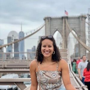 Meet your Posher, Sela